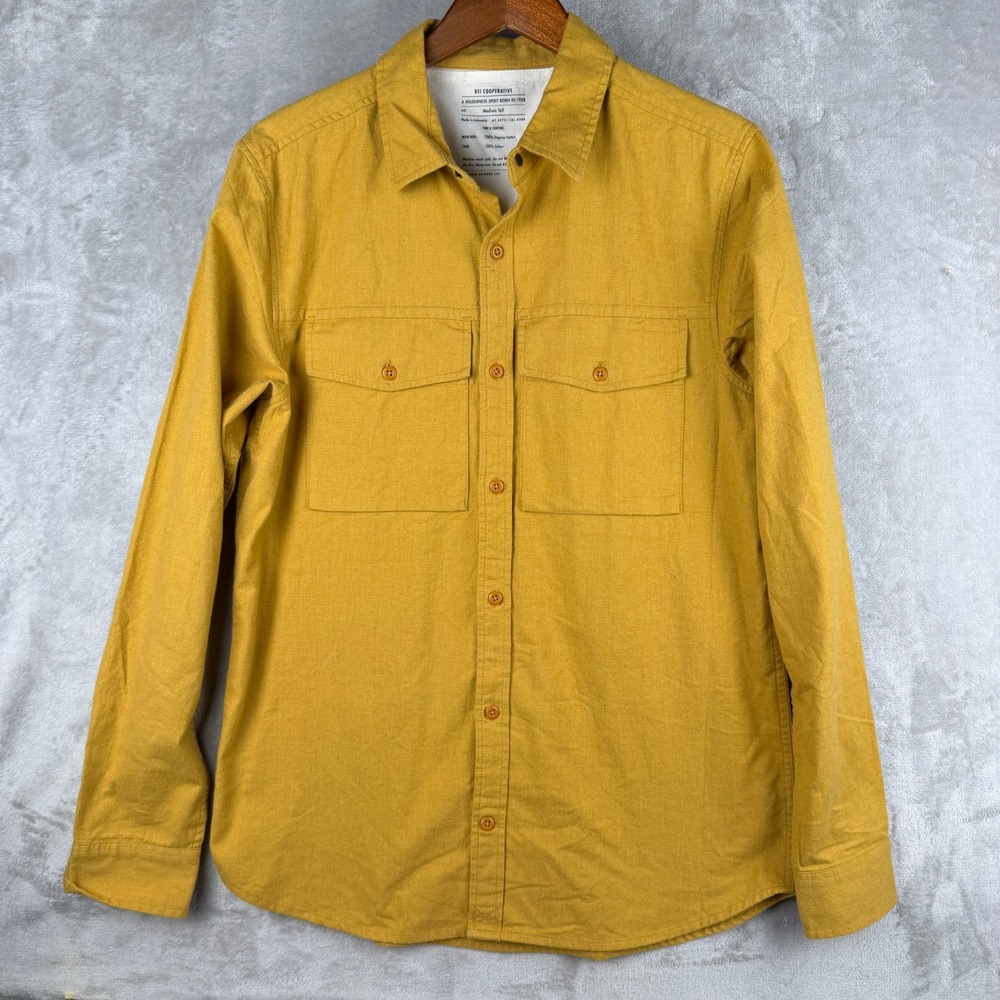 REI Co-op Mens Medium Tall Organic Cotton Button Down Shirt Yellow Utility